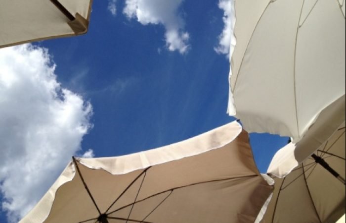 防曬乳液怎挑？醫師：先看懂防曬係數